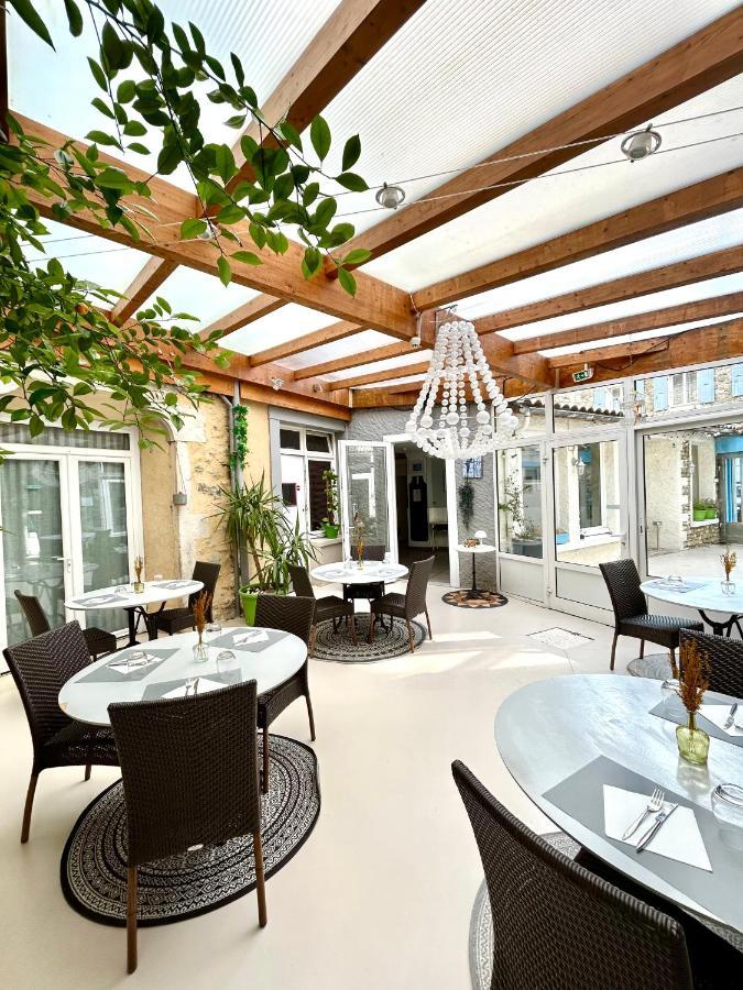 Les Voyageurs Hotell Charols Eksteriør bilde